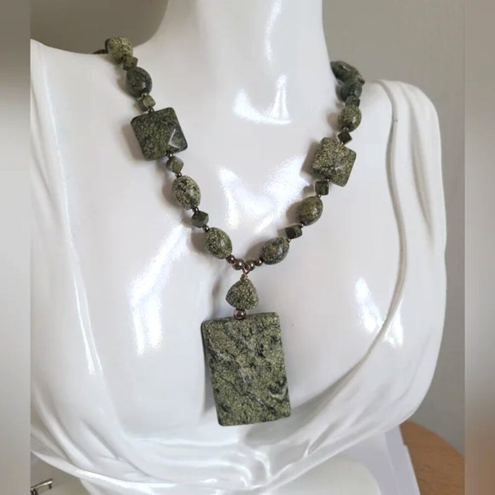 Vintage Sterling Silver Beaded Serpentine Green Gemstone Boho Western Y Necklace